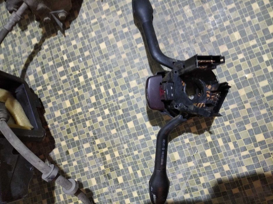 Продавам части за  VW Golf 3 combi