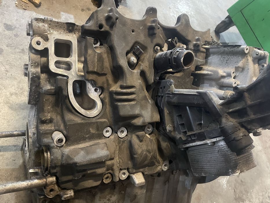 Блок/ двигател БМВ 530и, Б48 (bmw b48 dvigatel)