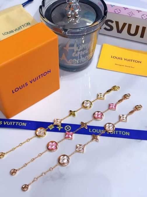 Louis Vuitton brățară 240402