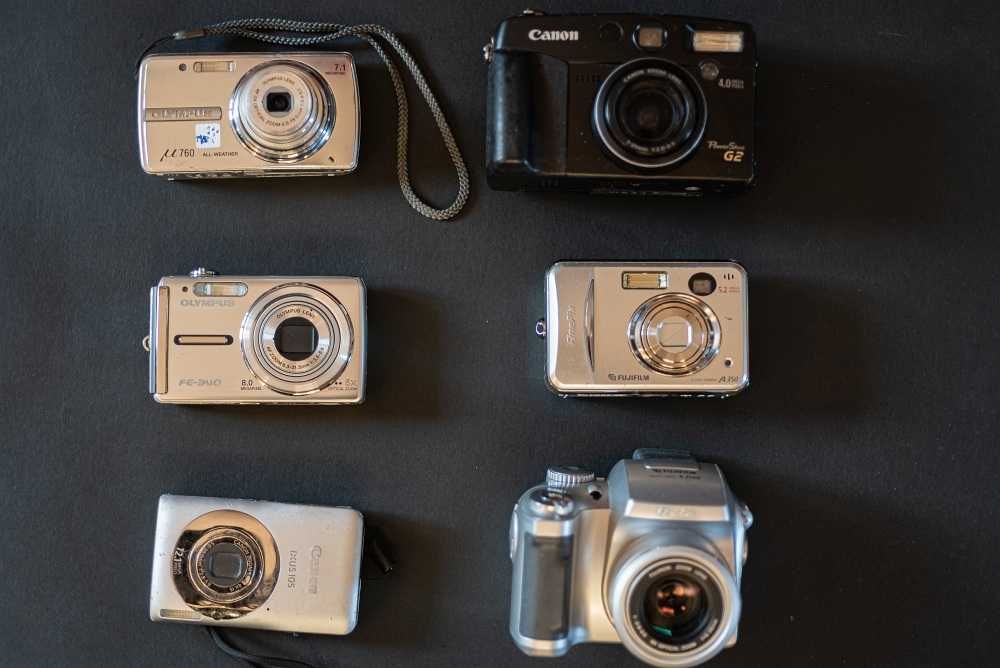 Lot de 6 aparate foto defecte pentru piese