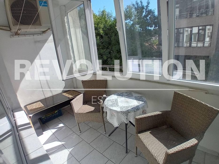 Дава се под наем Едностаен апартамент в Пловдив, Център - 55 кв.м за 315 € - Снимка #5