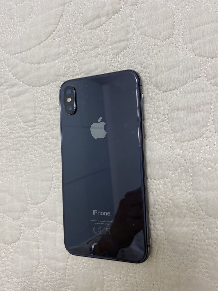 Apple Iphone X. В черном цвете