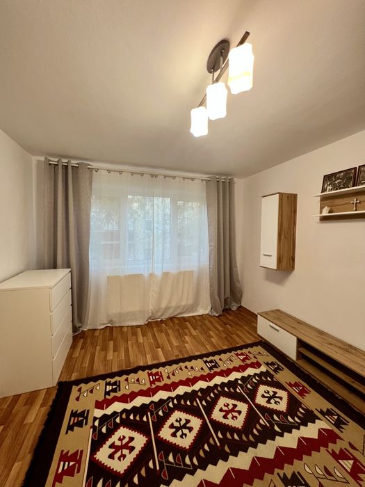 Inchiriez Apartament 2 camere