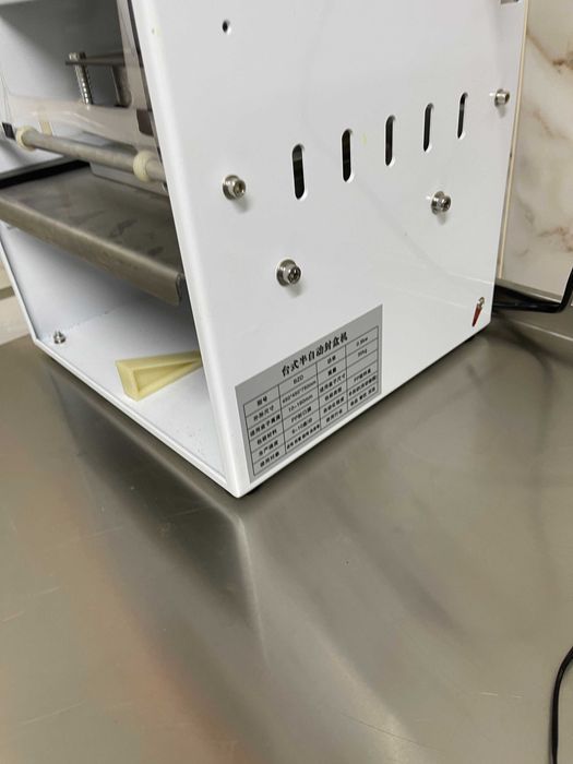 Трисейлер - упаковщик - запайщик для треугольных сэндвичей