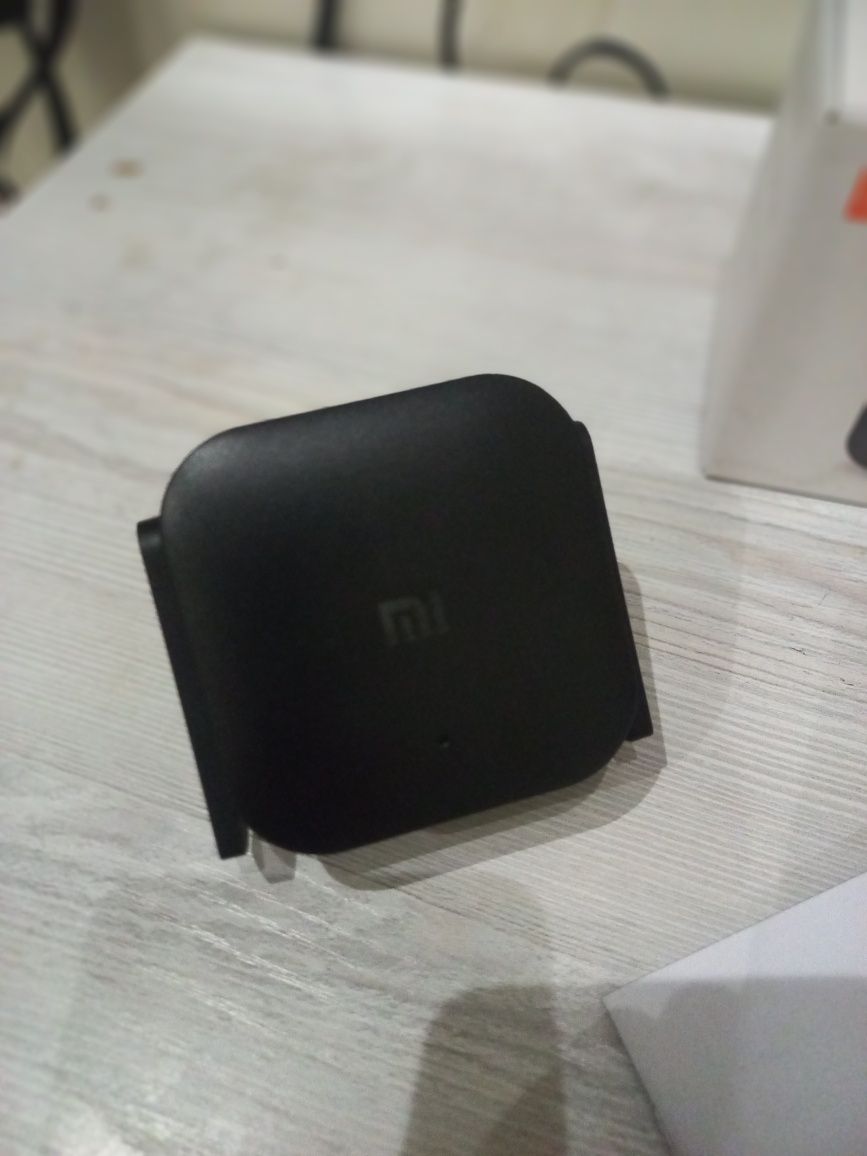 Mi WiFi Range Extender Pro