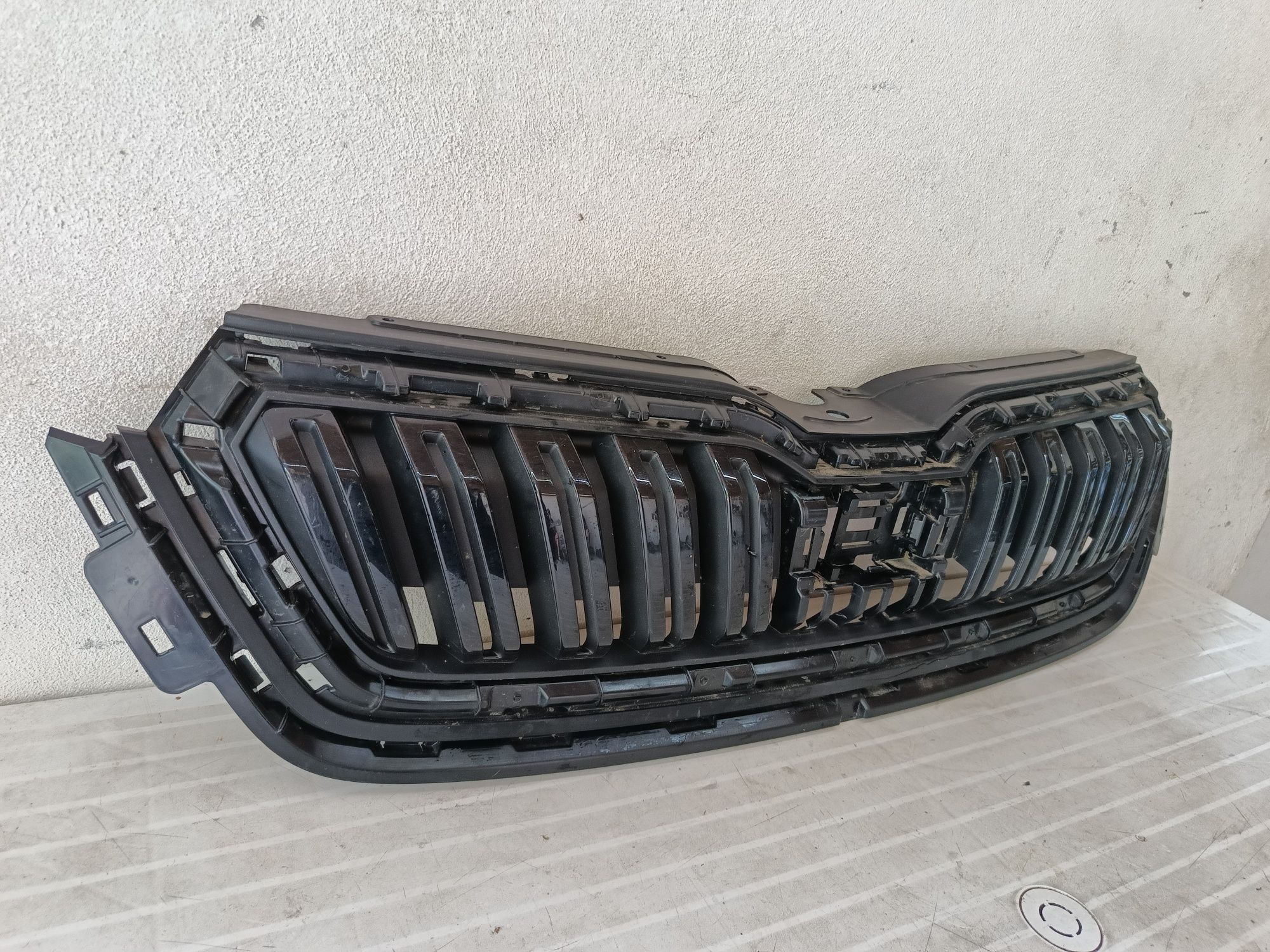 Grila radiator Skoda kamiq 2019