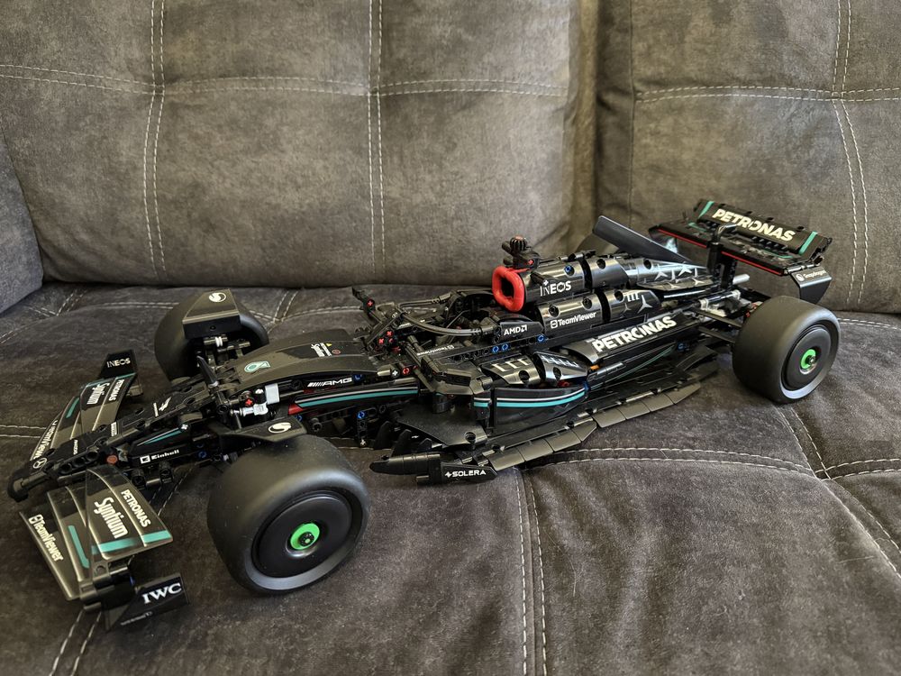 LEGO® Technic - Mercedes-AMG F1 W14 E Performance