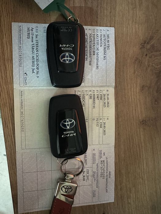 Toyota CH-R 2022 2.0 benzina + Hybrid 80.000 KM AVARIAT / AVARIATE