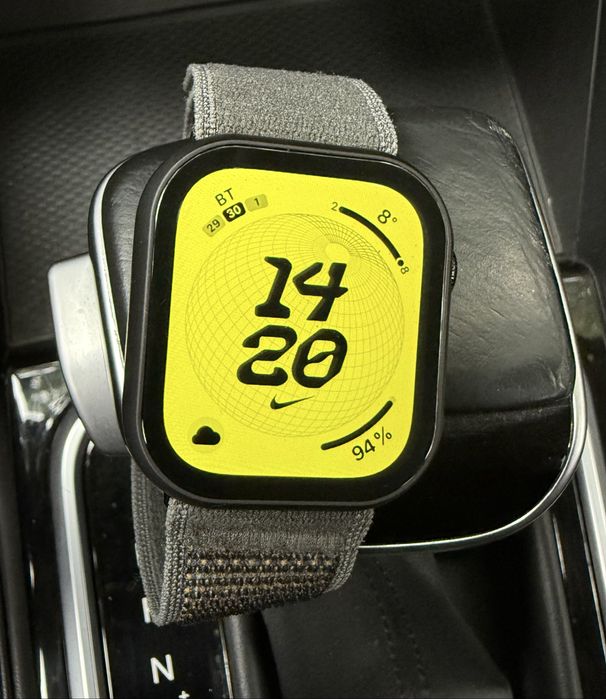Apple watch Series 10 42 mm, black.