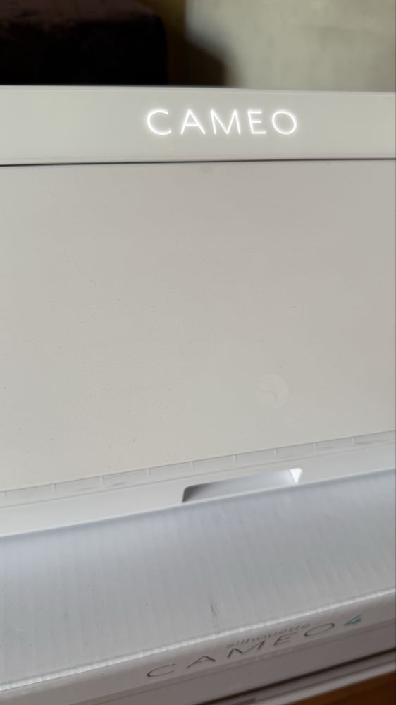 Silhouette Cameo 4 — режущий плоттер