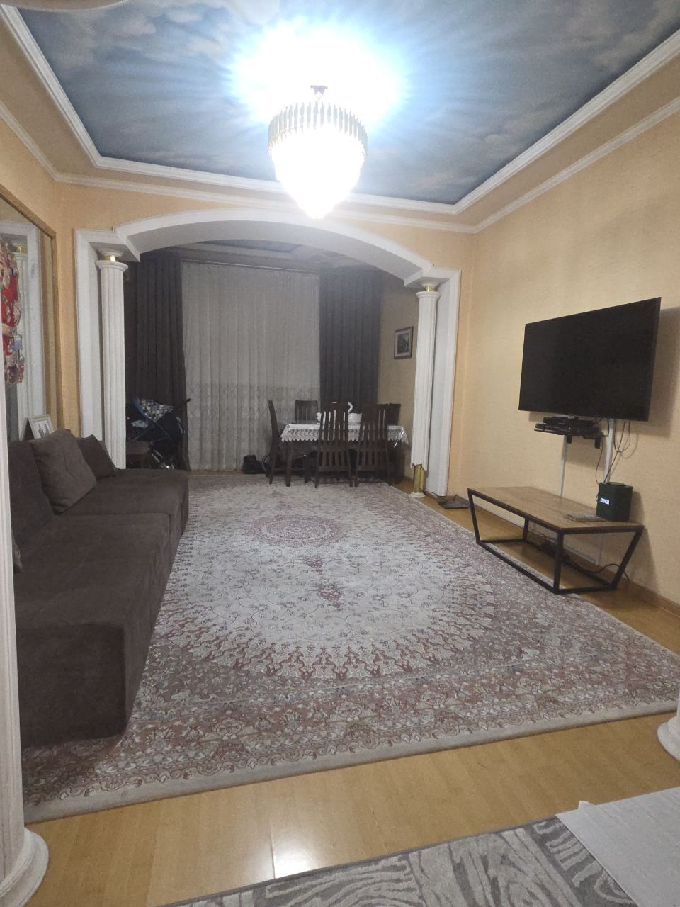 Продажа Срочно Чиланзар 1 Высокопотолочка  3/4/4 Аллея Гагарина!