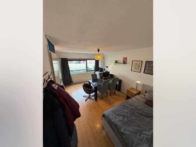 Дава се под наем Двустаен апартамент в София, Център - 56 кв.м за 408 € - Снимка #3