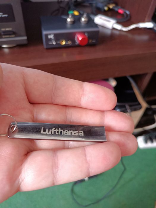 stick muzică 64GB  (Flac) anii 80s , 90s 2000