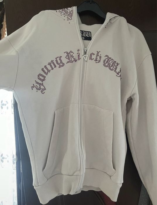 Hanorac Young Rich White