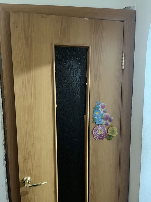 Дверь бу, срочно, продам дешево, цвет ореховый