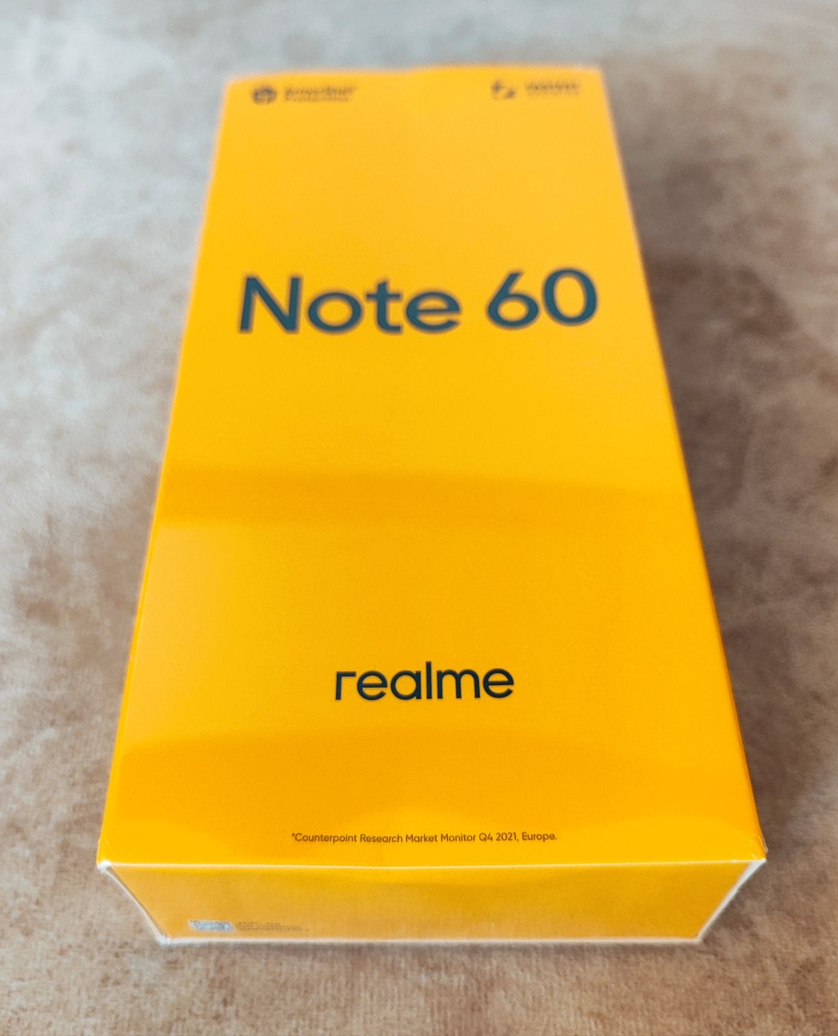 Неразопакован realme Note 60