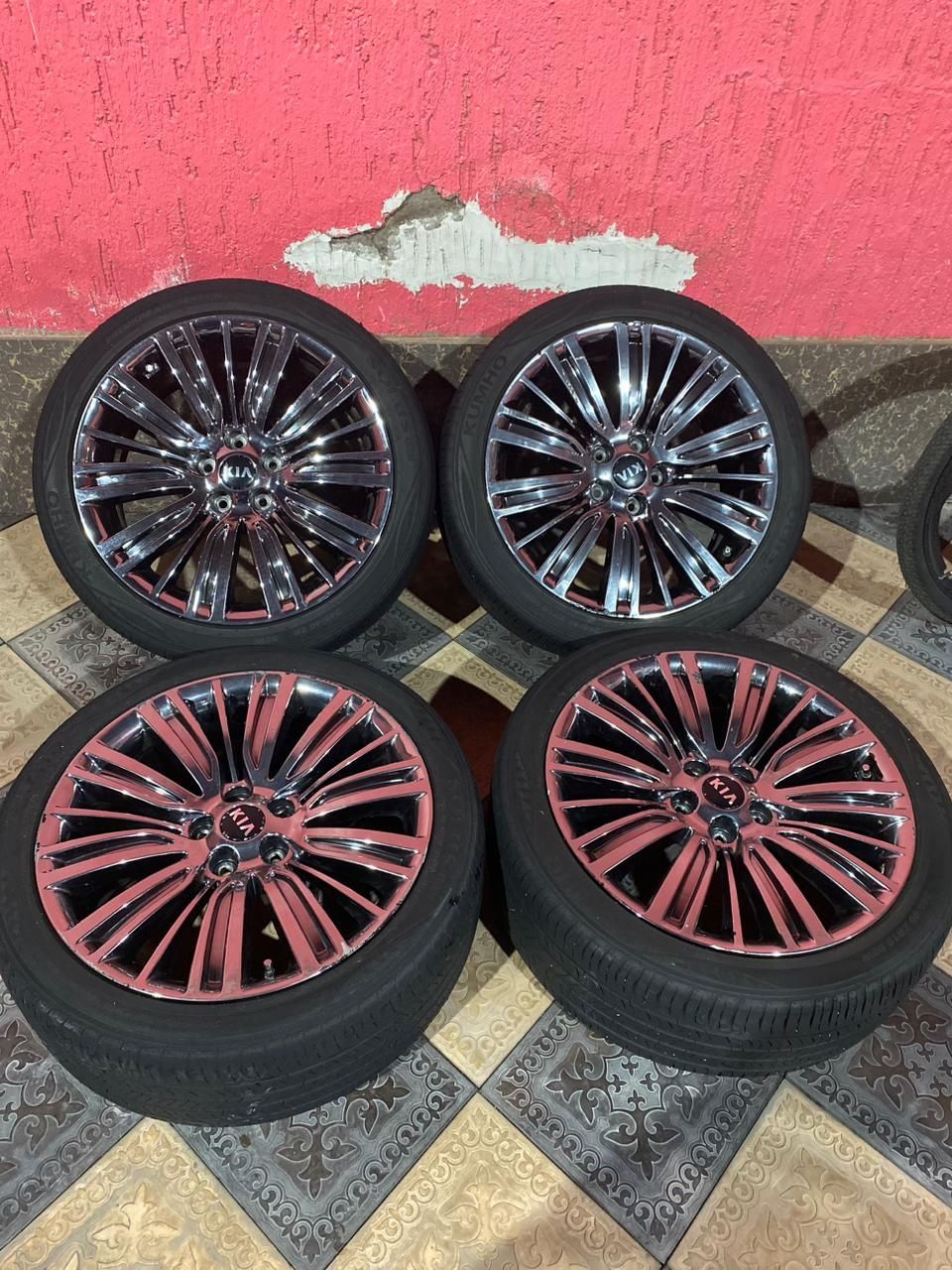 Продам Kia k7 Диски шинами Срочно Срочно