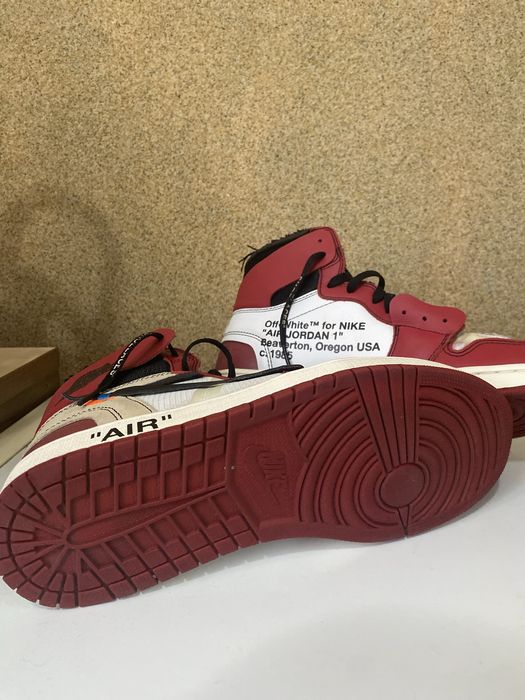 Jordan 1 Retro High Off-White Chicago