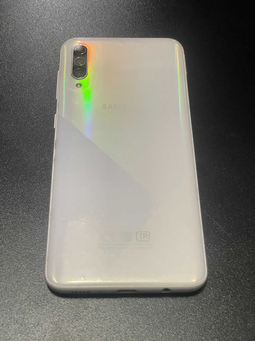 Продается телефон Samsung A30s