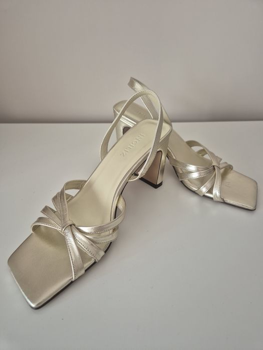 Нови сандали Ingiliz