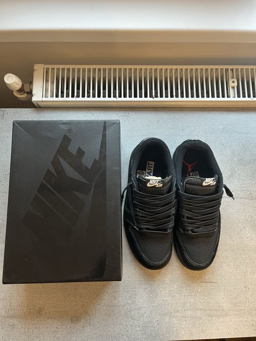 Jordan 1 Low Travis Scott Phantom