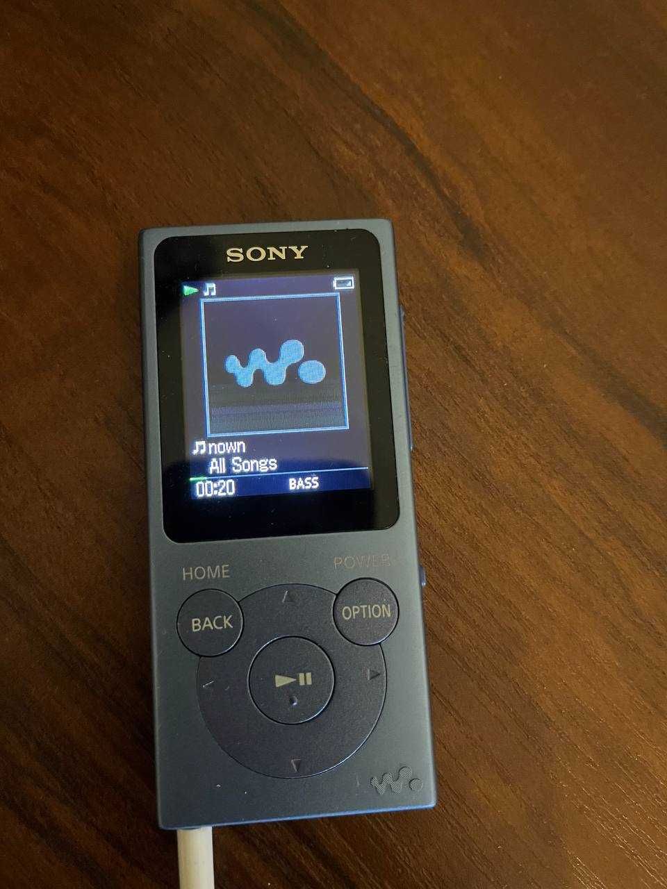 Продам mp3 плеер Sony Walkman 8гб отличное состояние,Учтепа 26-кварт.