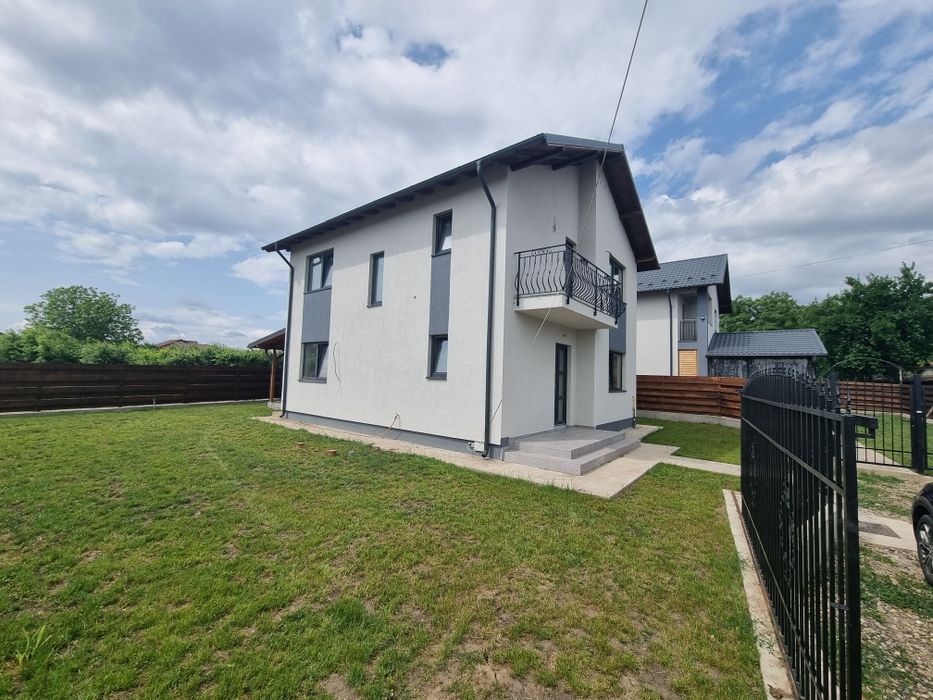 Vila P+E Hotel Capitol la drum Județean