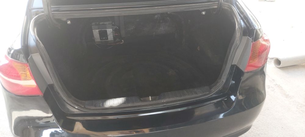 Hyundai Avante 1.6 Sotiladi