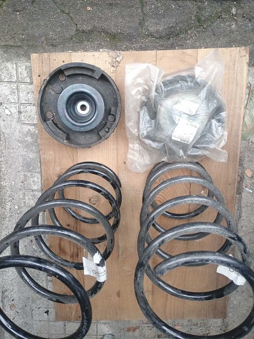 Пружина и тампон на макферсън F85475 Renault Laguna