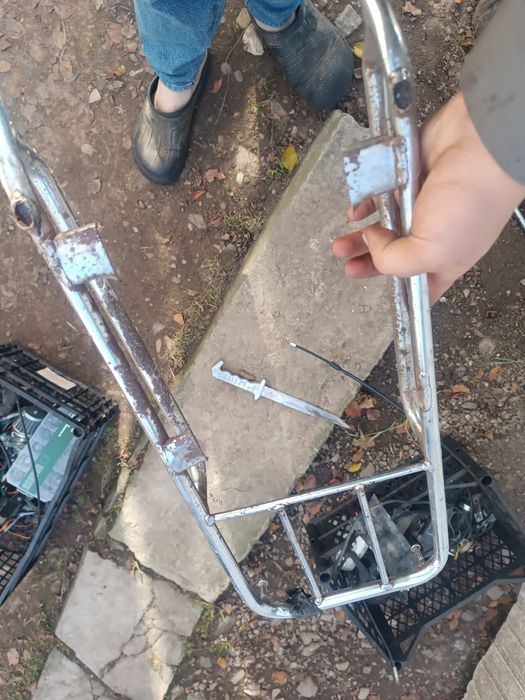 Vând cadrul mobra first bike activ