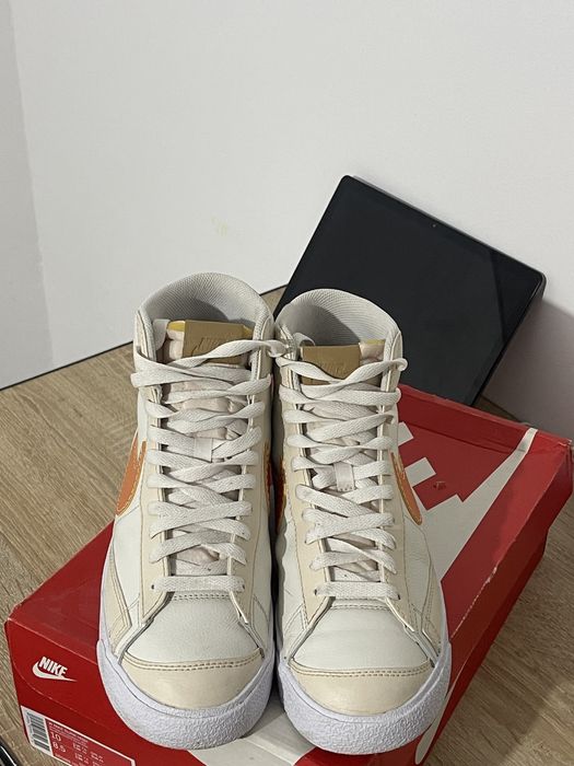 Nike blazer Emb male nr 42