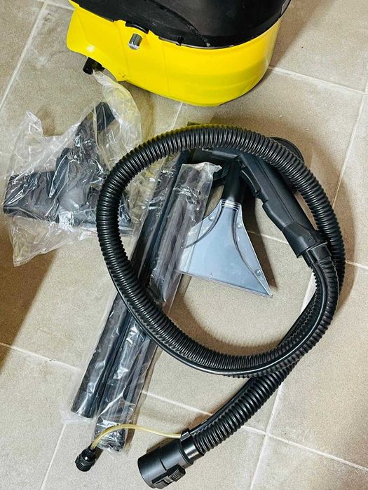 Aspirator cu spălare Kärcher SE 5.100 - va rog cititi descrierea