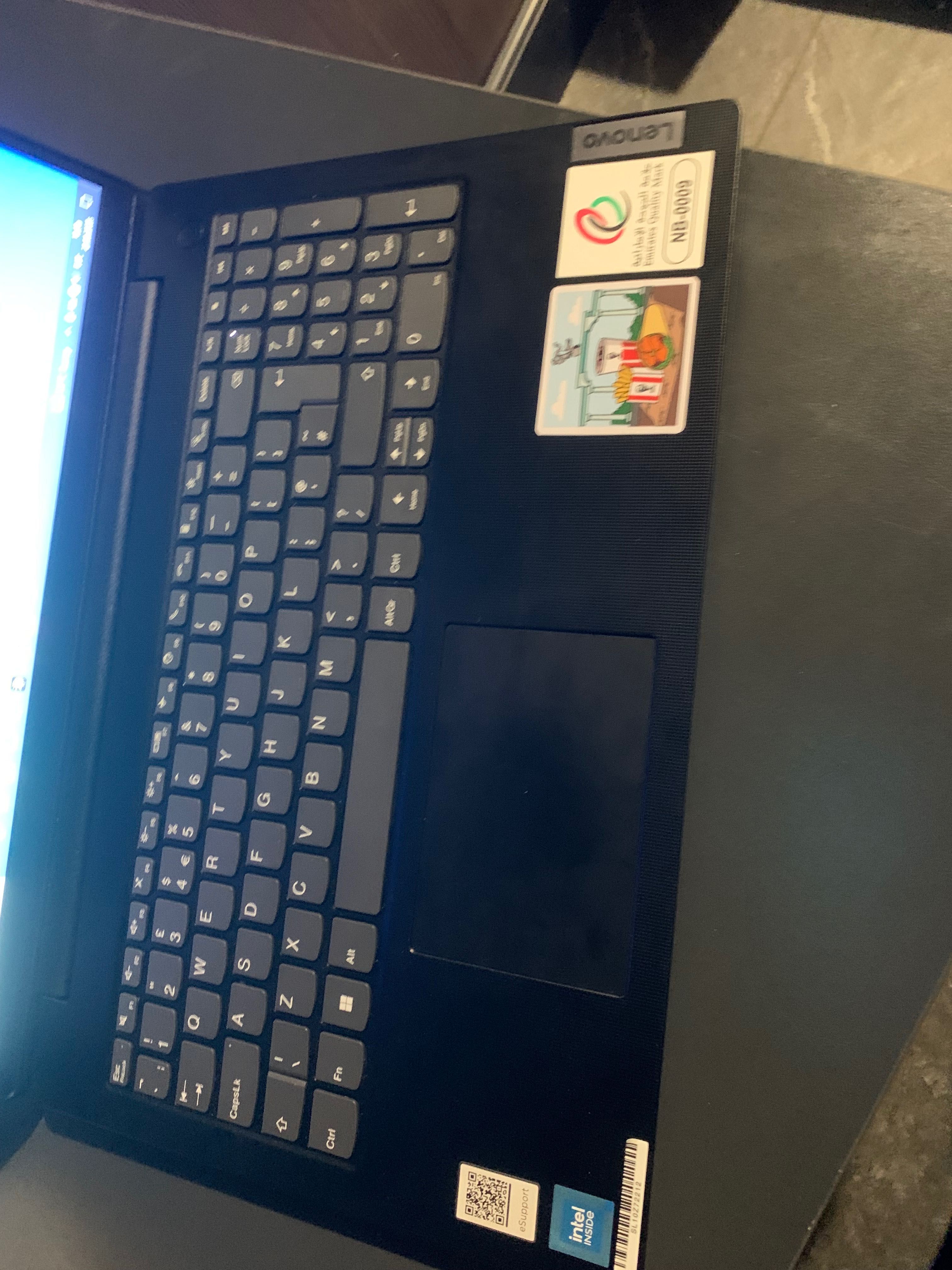 Lenovo noutbok kar.dok bor