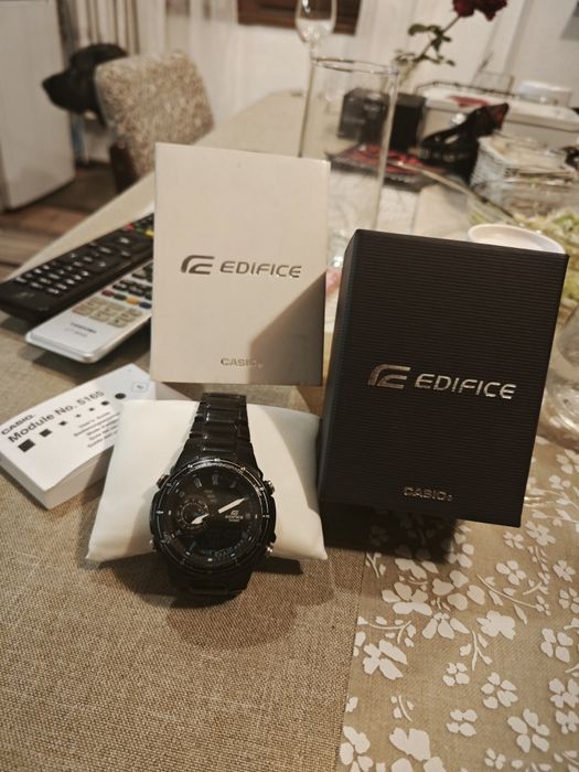 Часовник casio edifice