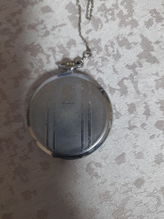 Джобен часовник  ръчен