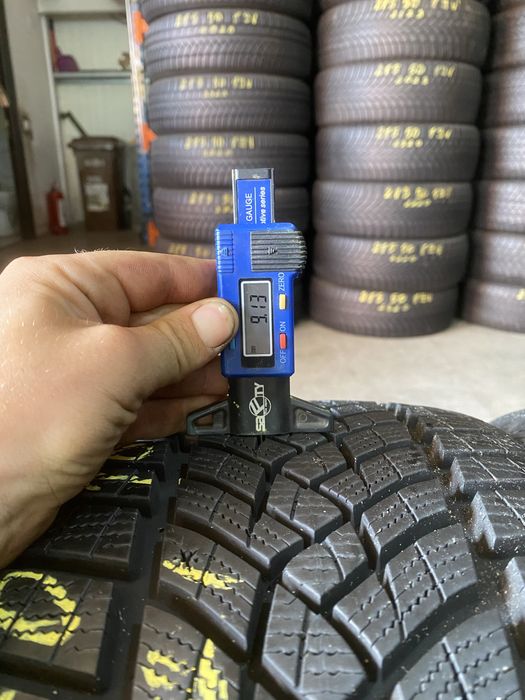 Anvelope iarna 215/40/18 Goodyear Ultra Grip Performance 215 40 18 R18