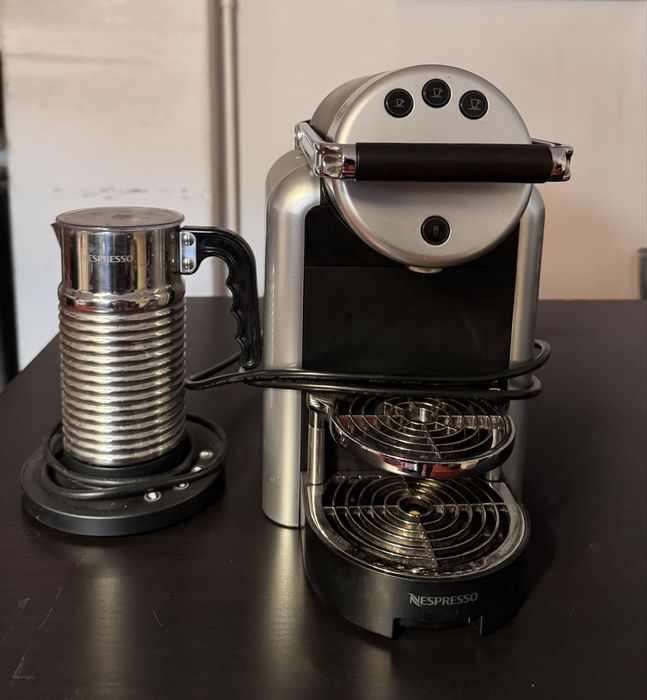 Espresor Nespresso Pro