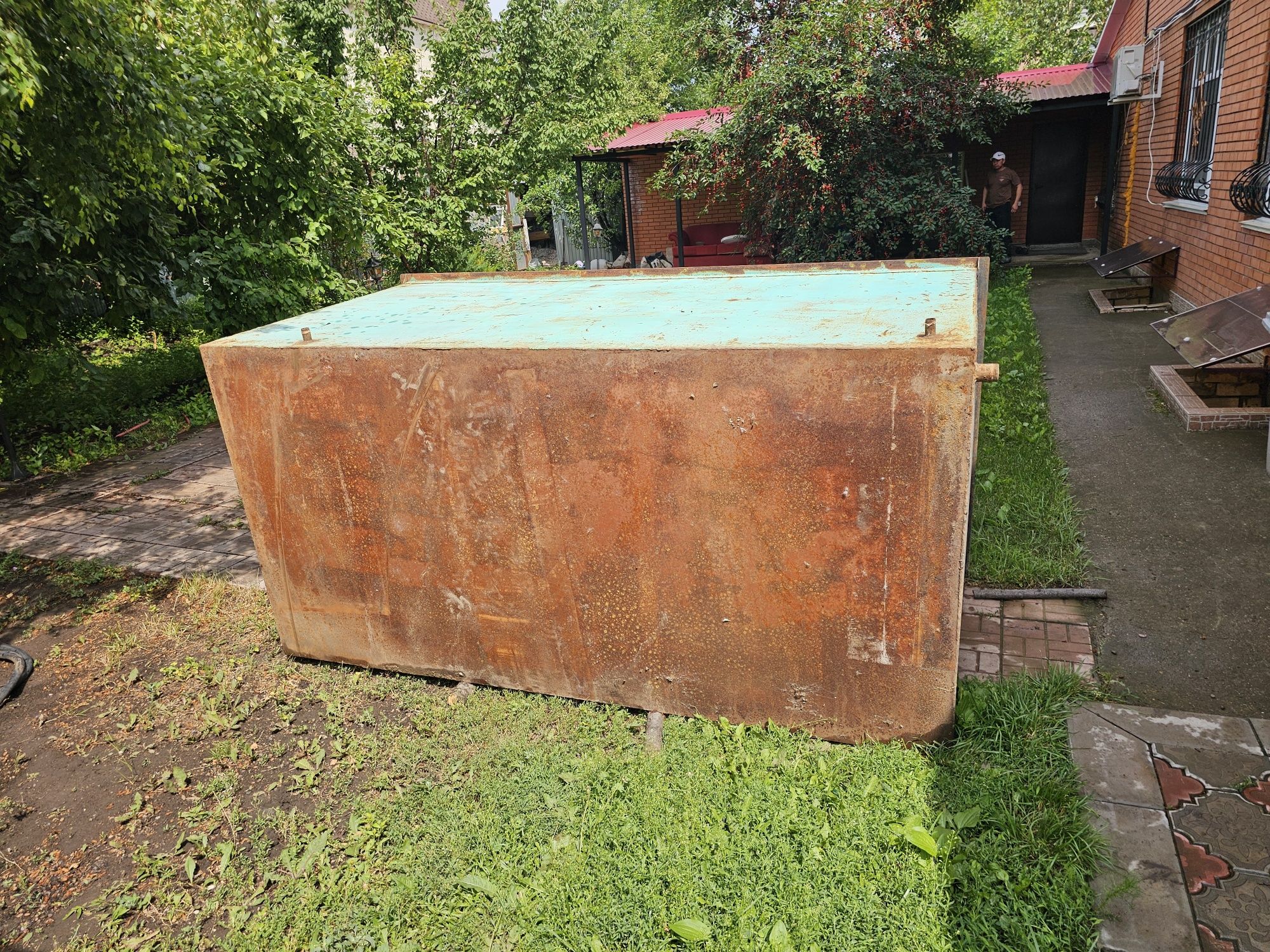 Бак для воды. Ёмкость 2.5*1.2*1.2