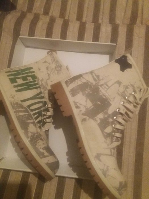 Оригинални Ботуши"DOGO"-USA"!-70%!