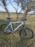 Bicicleta Marin (Dt Swiss,Shimano Deore LX)