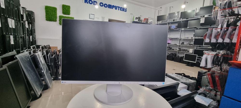LED 24 profesional-IPS- Eizo EV 2456 made in Japan, LIKE NEW