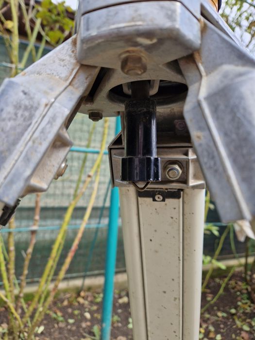 Nivela optica NI 040 A , trepied , stadie ( mira )