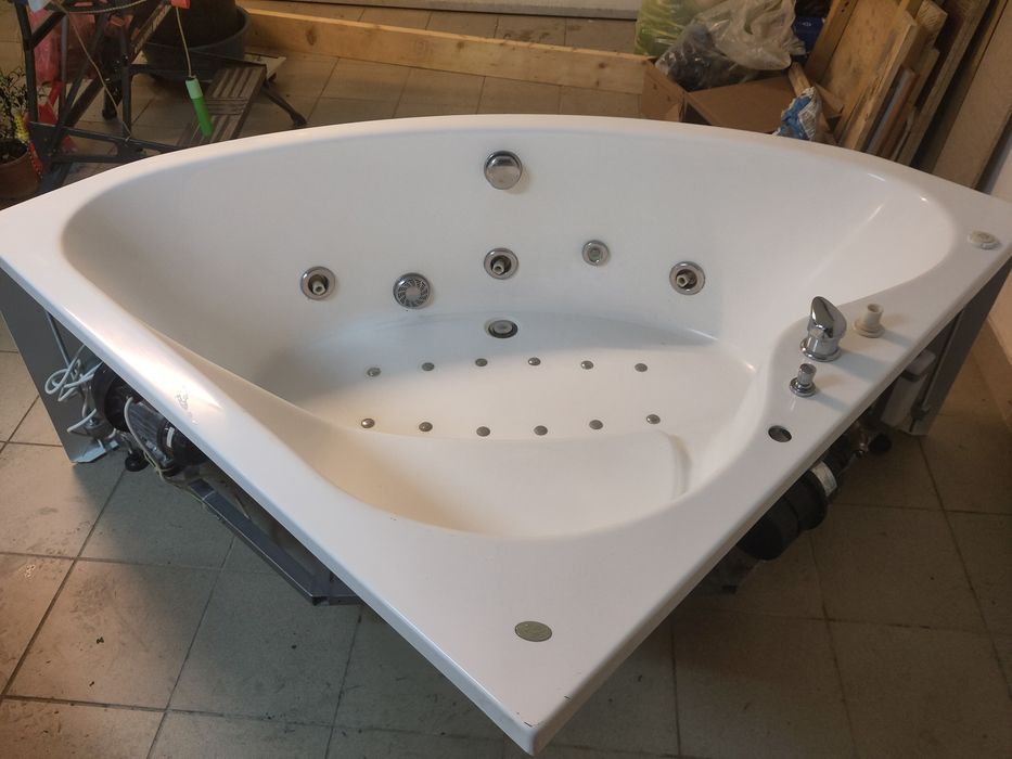 Vand cada hidromasaj