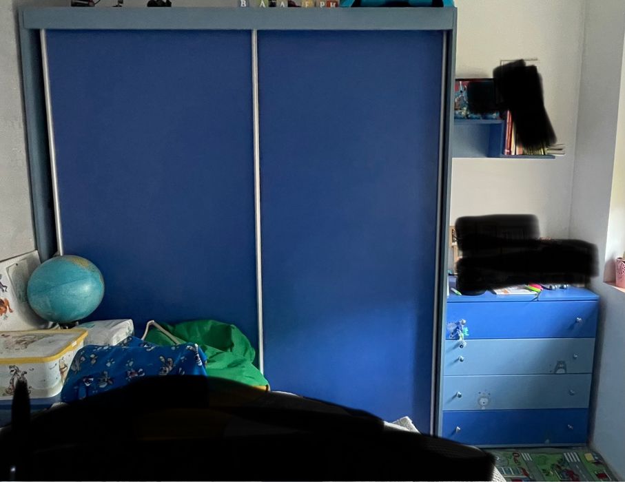 СПЕШНО !!!Продава се гардероб,скрин