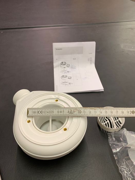 Vând câdite duș,sifoane duș și bandâ perimetralâ pt. hidroizolație duș