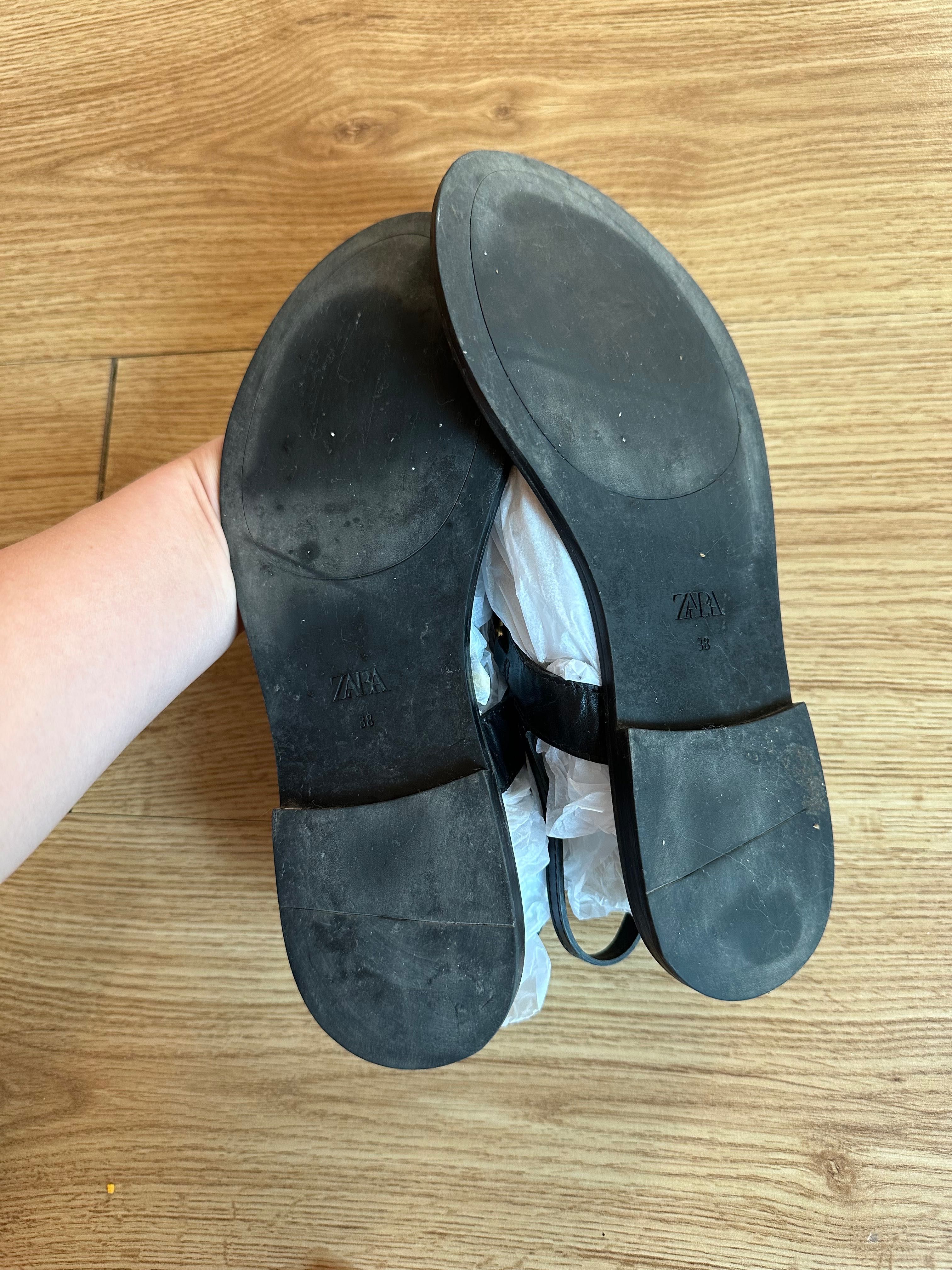 Дамски кожени сандали Zara