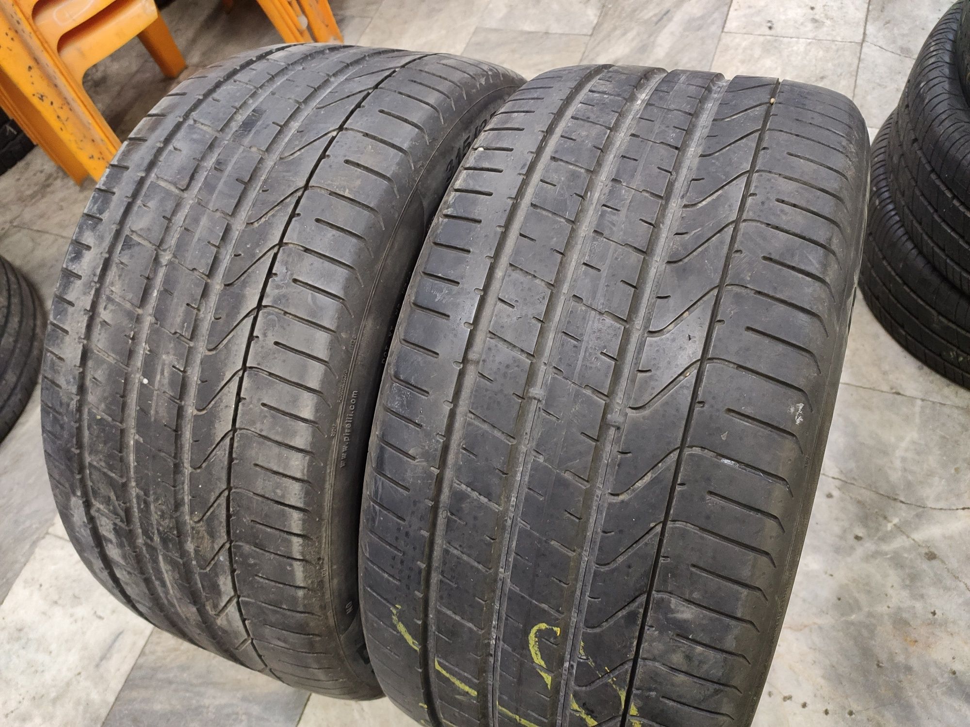 2бр Летни Гуми 315 35 21 - Pirelli