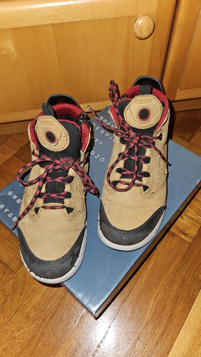 Geox боти за момче - 32 номер