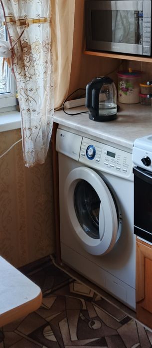 Продам стиральную машину