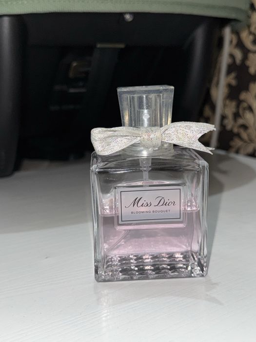 Продам духи Miss Dior